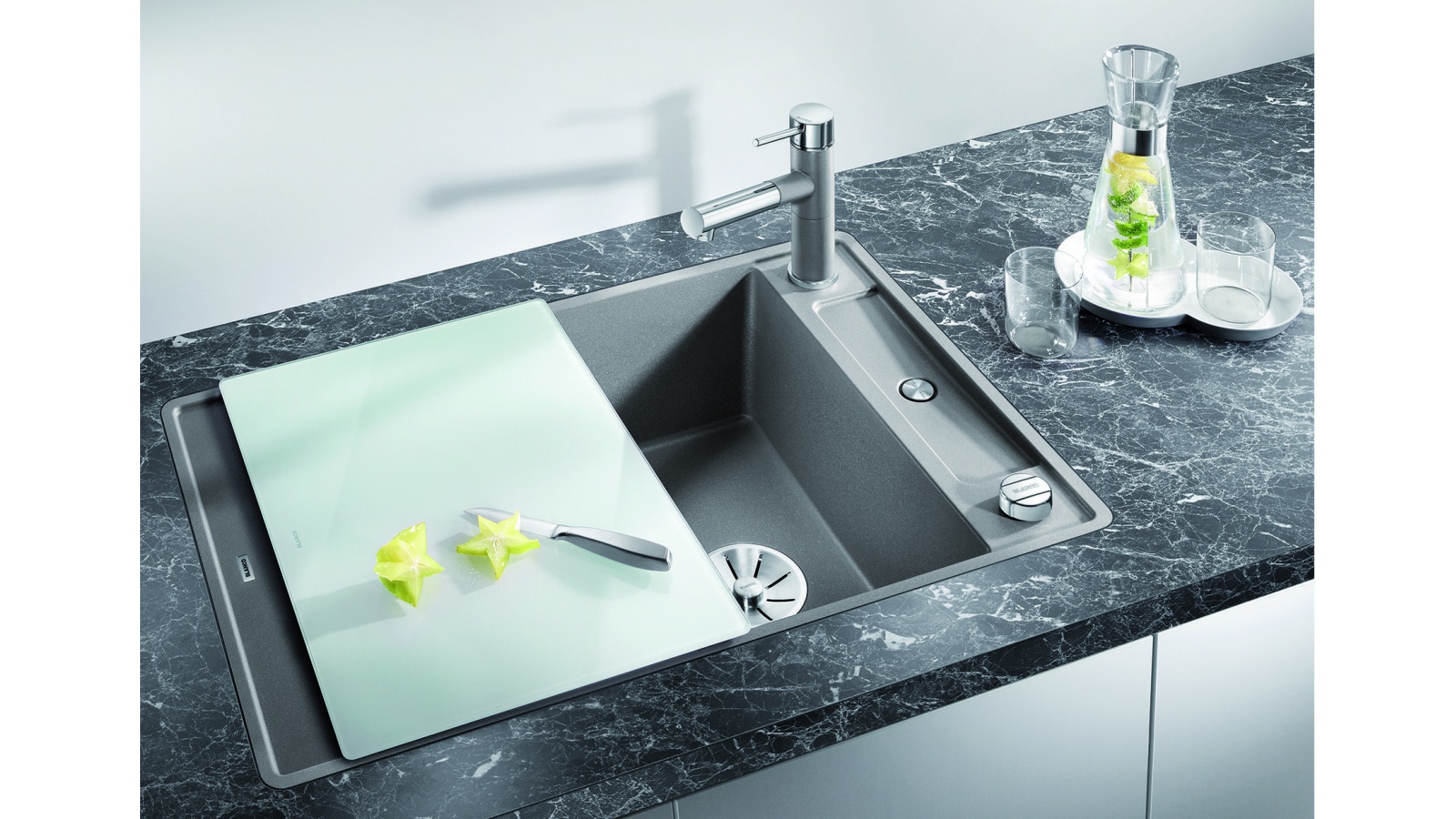 Blanco AXIA III 45 S-F InFino silgranit aluminium dřez vpravo s excentrem přísluš. sklo č.1
