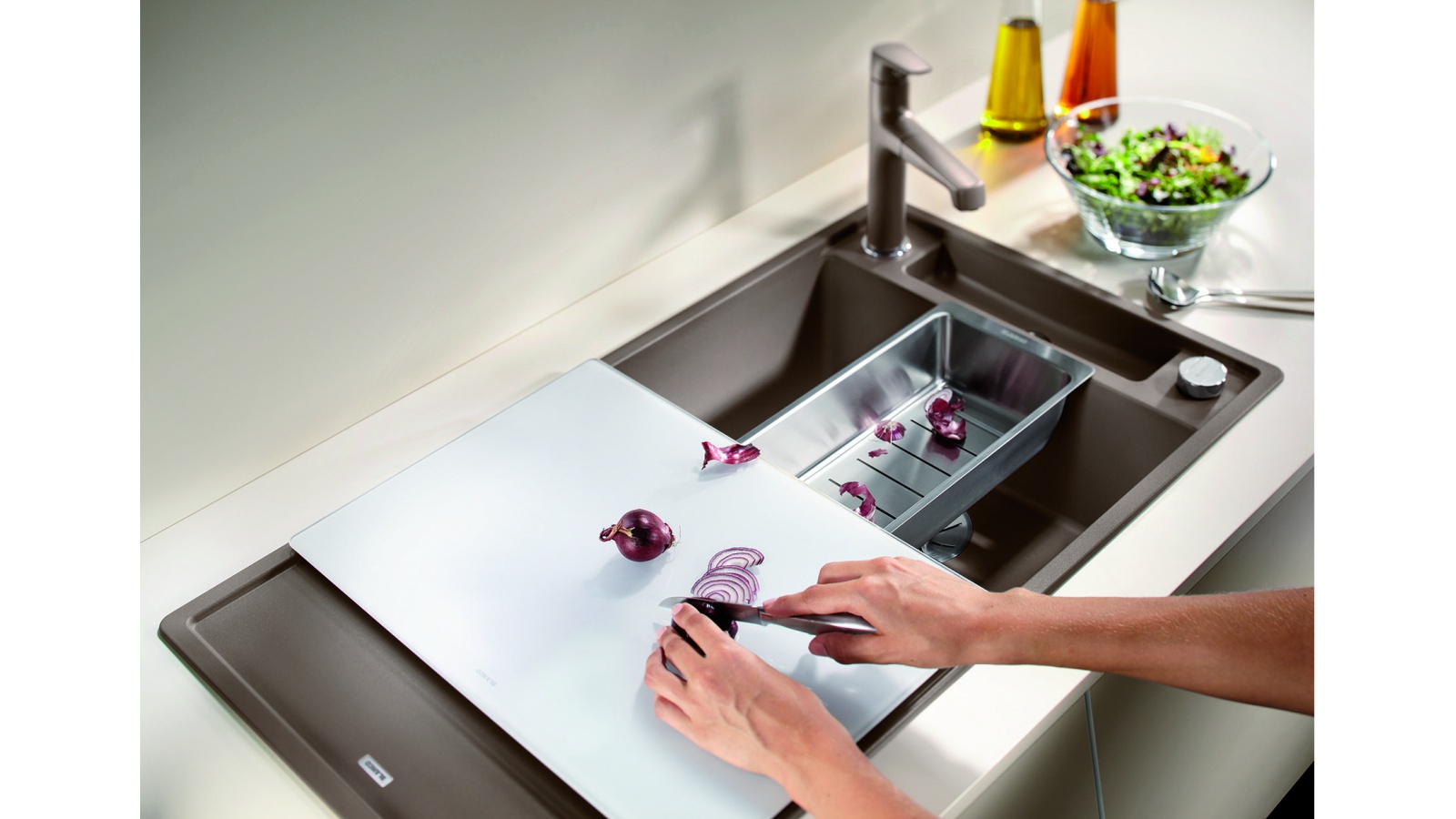 Blanco AXIA III 5 S InFino silgranit aluminium dřez vpravo s excentrem přísluš. sklo č.2