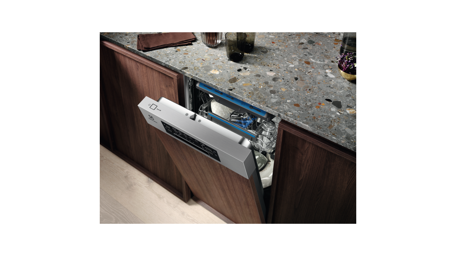 Electrolux EEM43300IX č.4