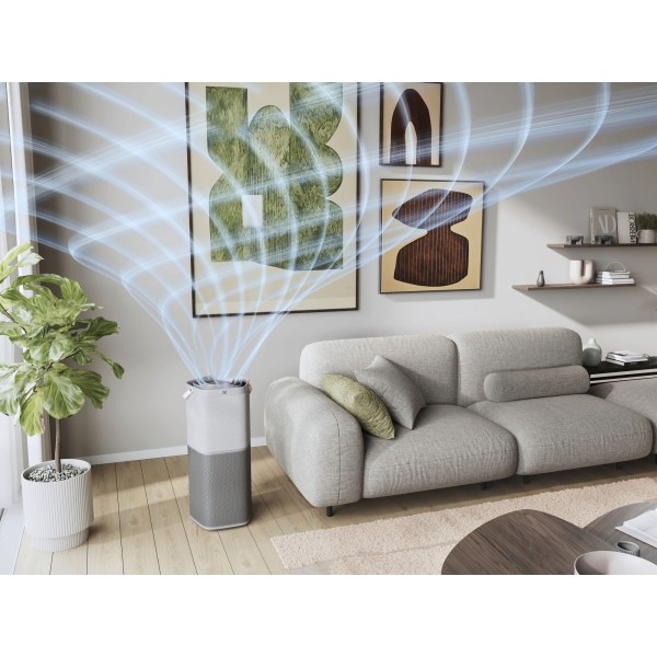 Systém AirSurround rychle posílá čistý vzduch do každého rohu místnosti.
