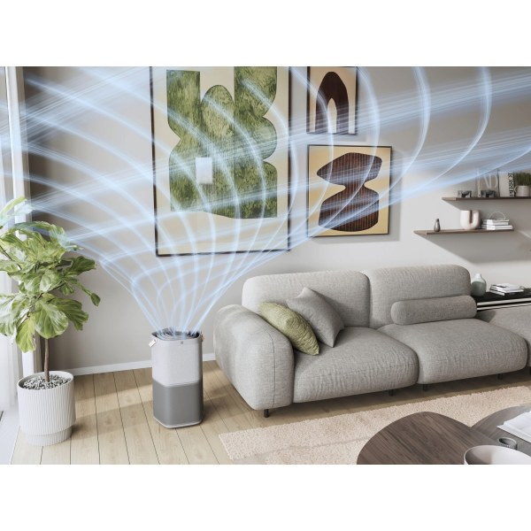 Systém AirSurround distribuuje čistý vzduch po celé místnosti.